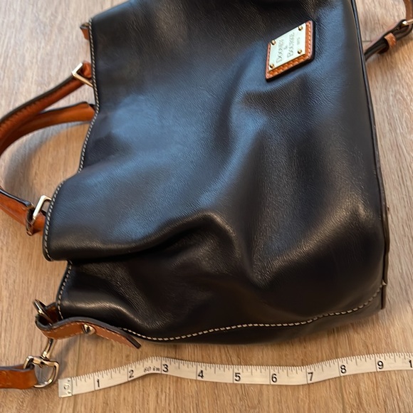 Dooney & Burke black leather purse - Picture 13 of 13